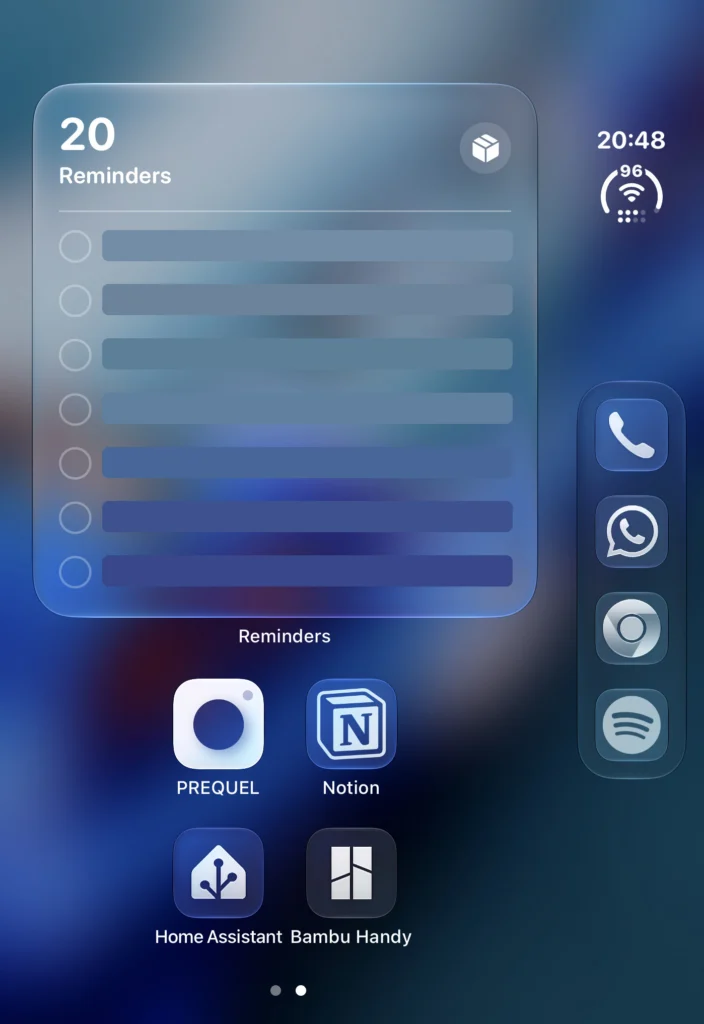 Zweite Homescreen-Seite mit Erinnerungen-Widget und Apps wie Home Assistant